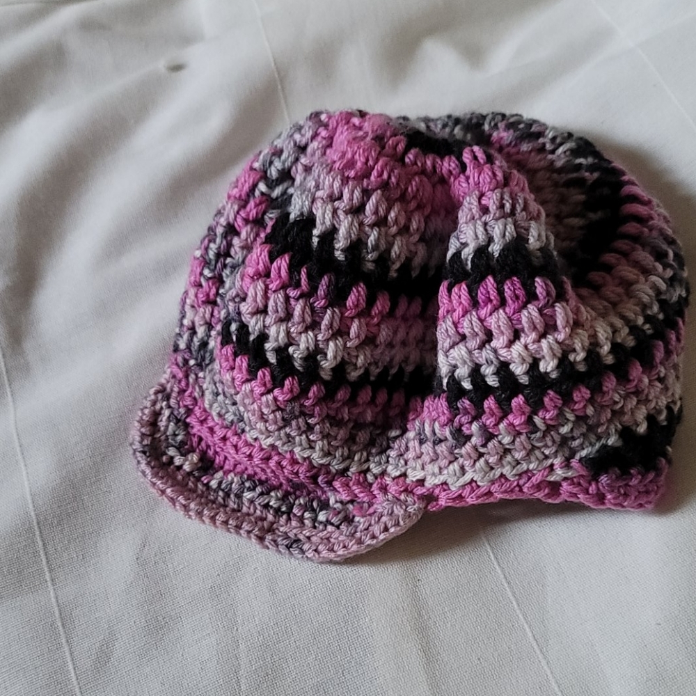 beret //FOR CLOSET CLOSING ONLY